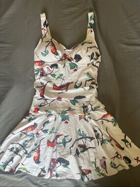 Vintage-Inspired Swim Dress with Colorful Bird Print Size S